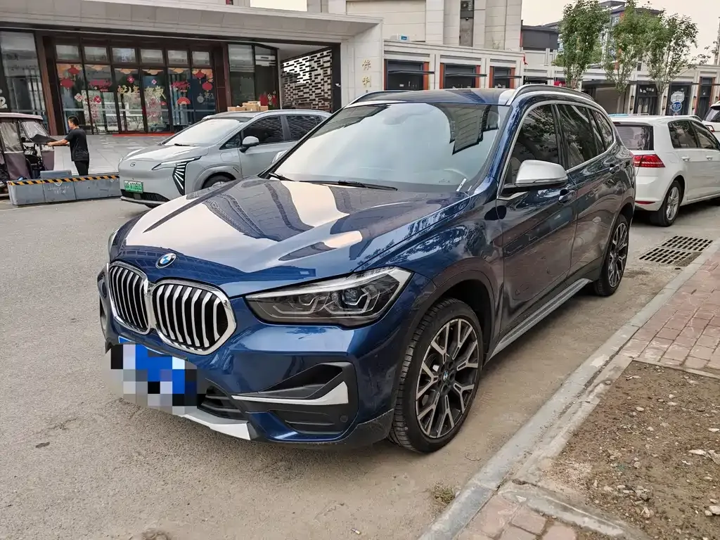 BMW X1 — фото 1