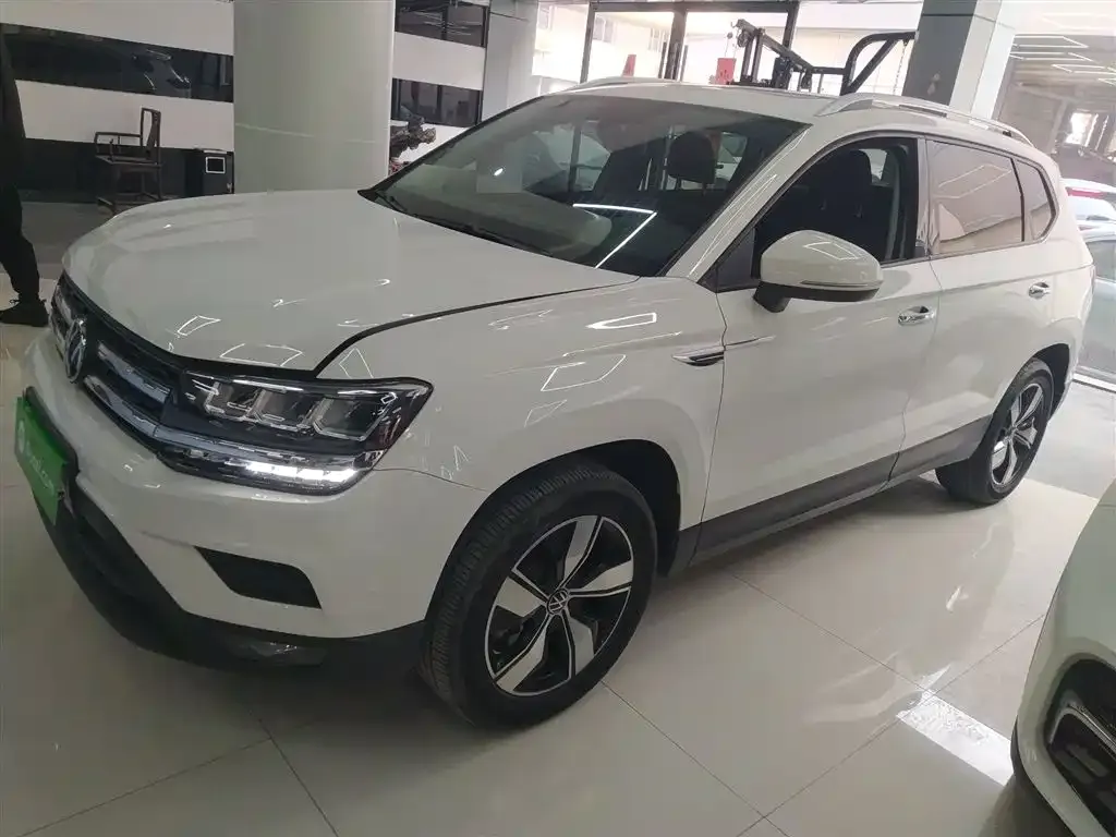 Volkswagen Tharu — фото 5