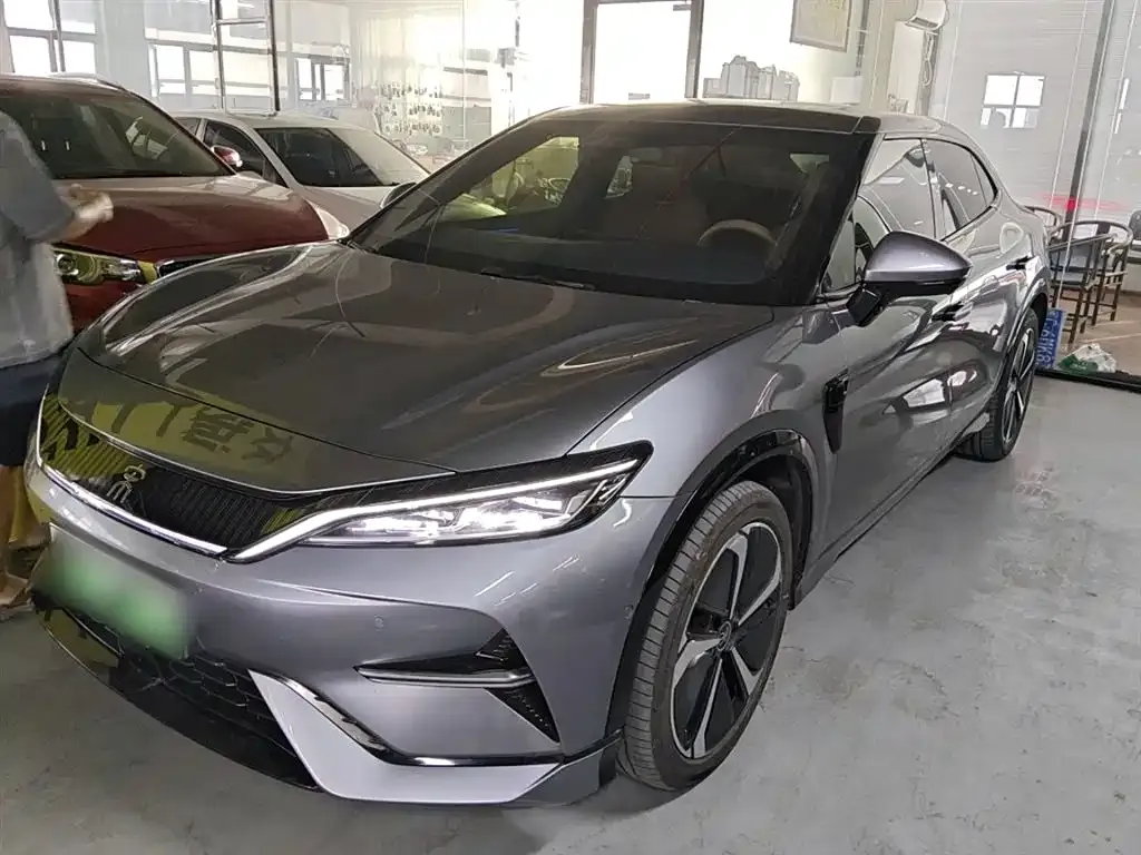 BYD L EV — фото 1