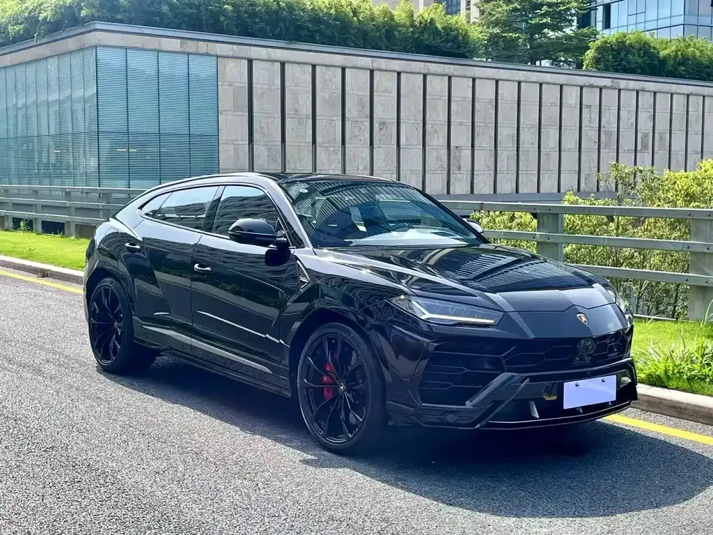 Lamborghini Urus — фото 3