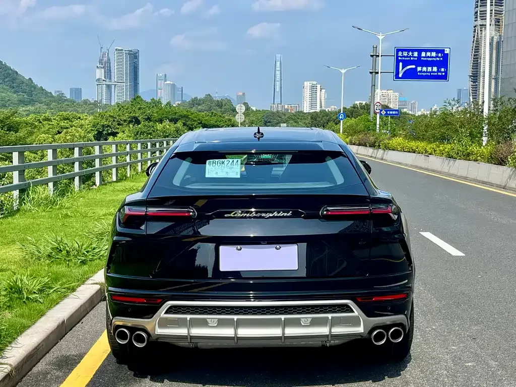 Lamborghini Urus — фото 5