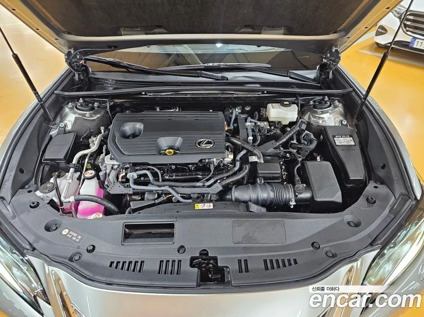 Lexus ES — фото 6
