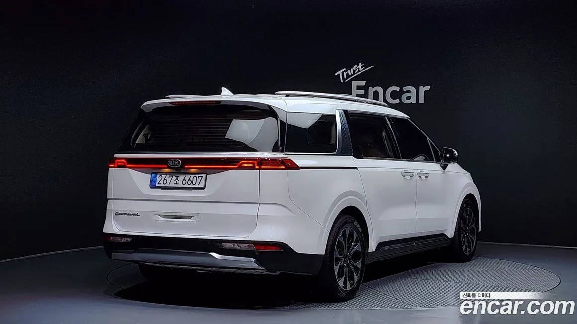Kia Carnival — фото 2
