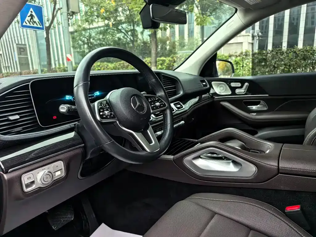 Mercedes-Benz GLE — фото 7