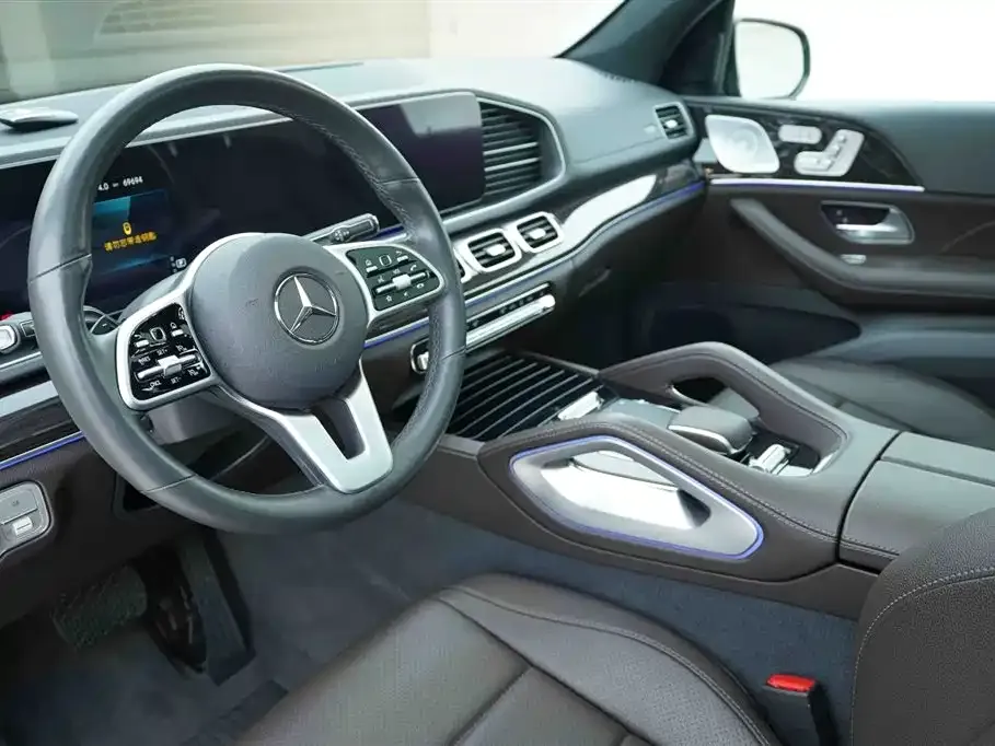 Mercedes-Benz GLS — фото 9