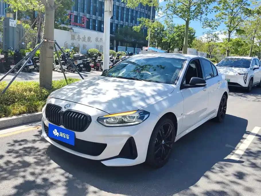 BMW 1 Series — фото 1