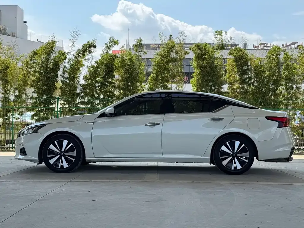 Nissan Teana — фото 4