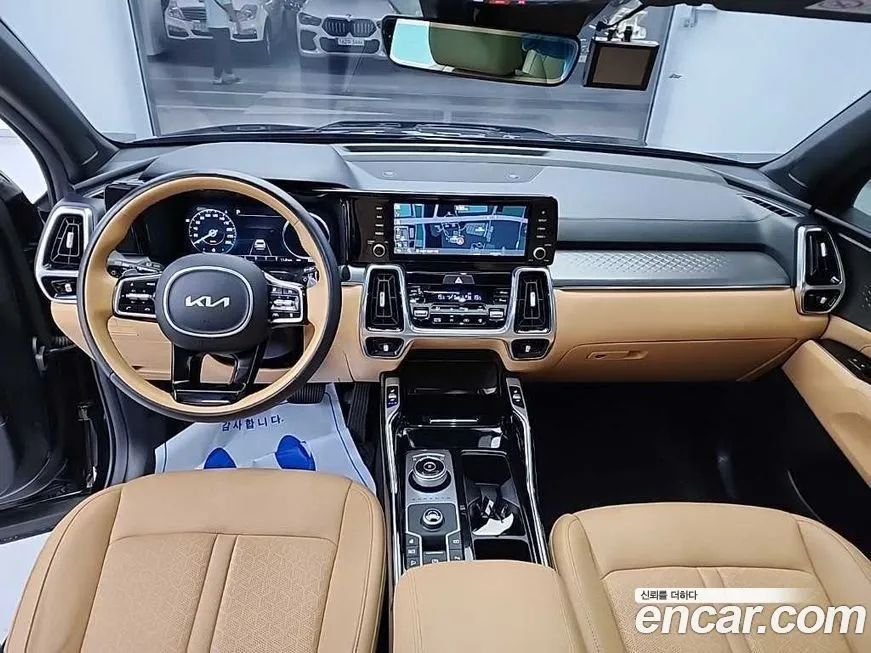 Kia Sorento — фото 7