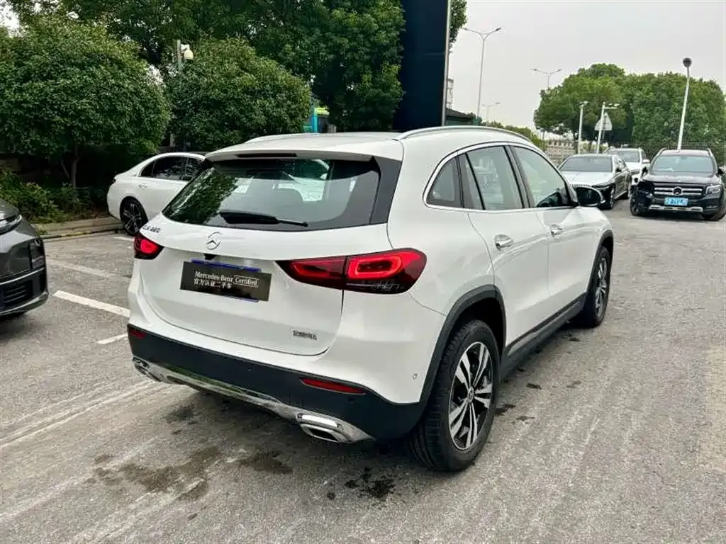 Mercedes-Benz GLA — фото 6