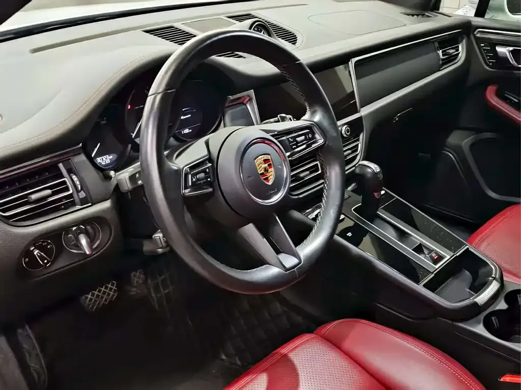 Porsche Macan — фото 10