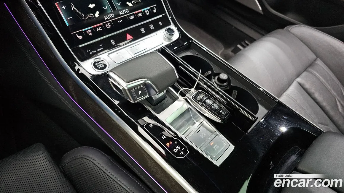 Audi A8 — фото 9