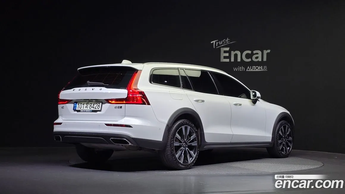 Volvo V60 — фото 2