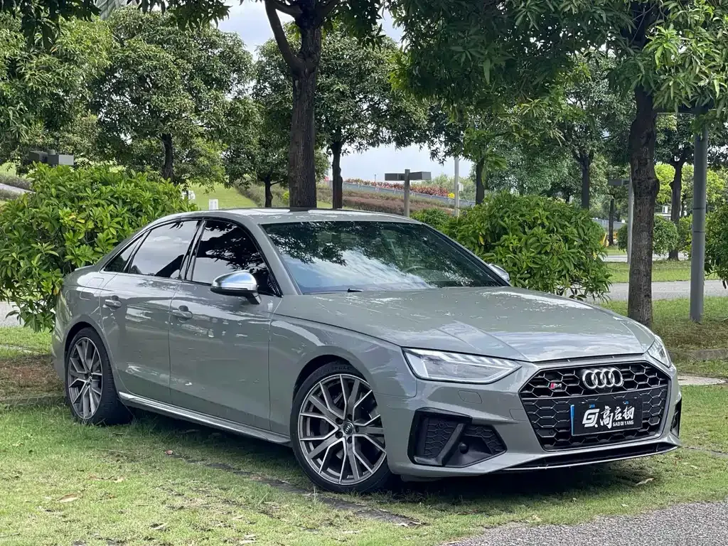 Audi S4 — фото 3