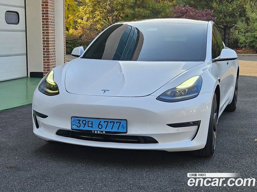 Tesla Model 3 — фото 3