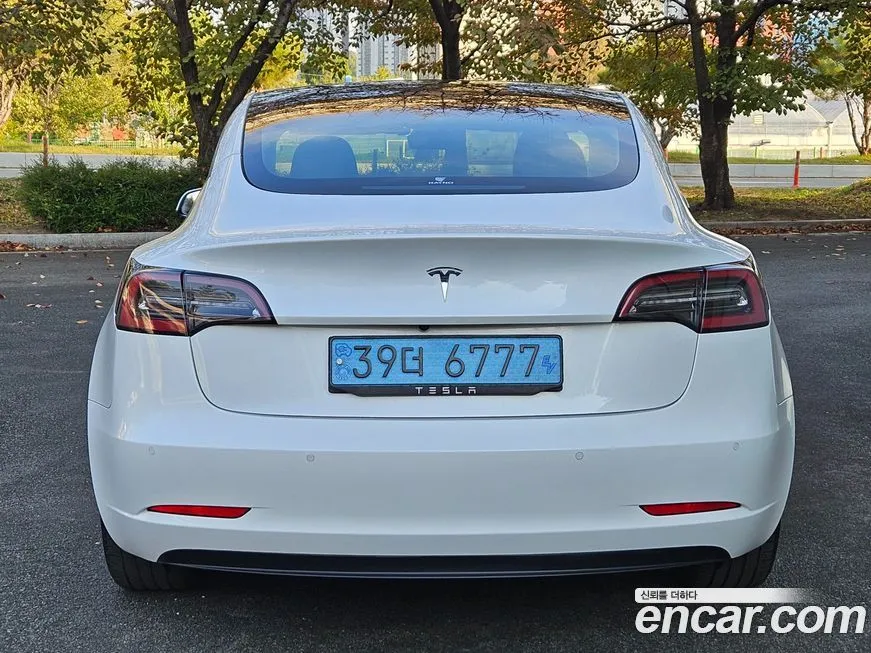 Tesla Model 3 — фото 4