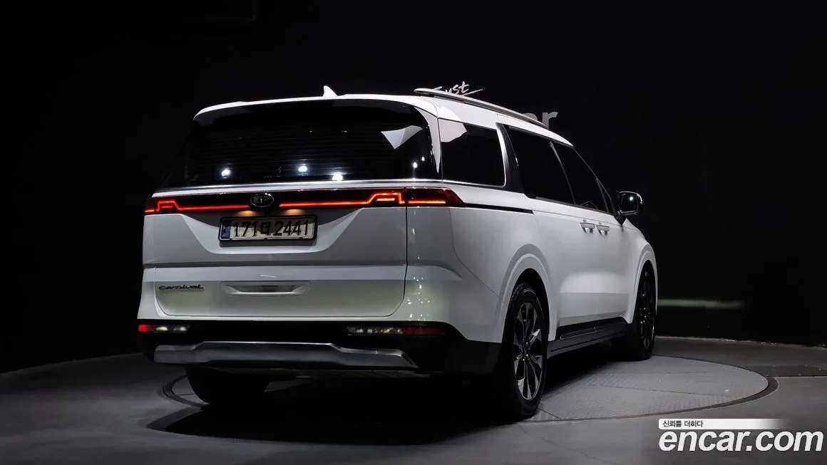 Kia Carnival — фото 2