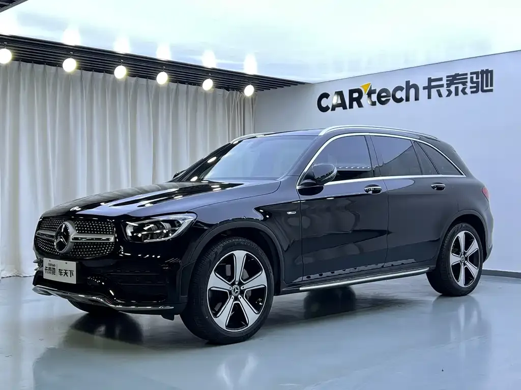 Mercedes-Benz GLC — фото 1