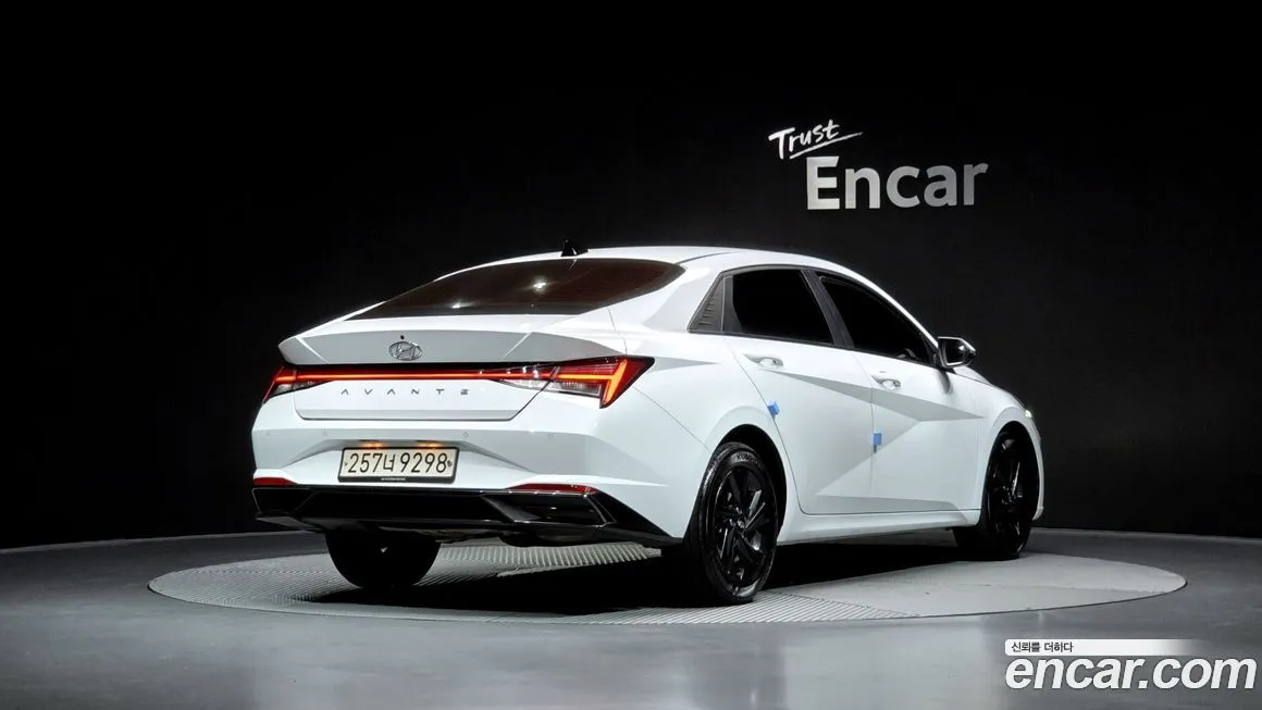 Hyundai AVANTE — фото 2