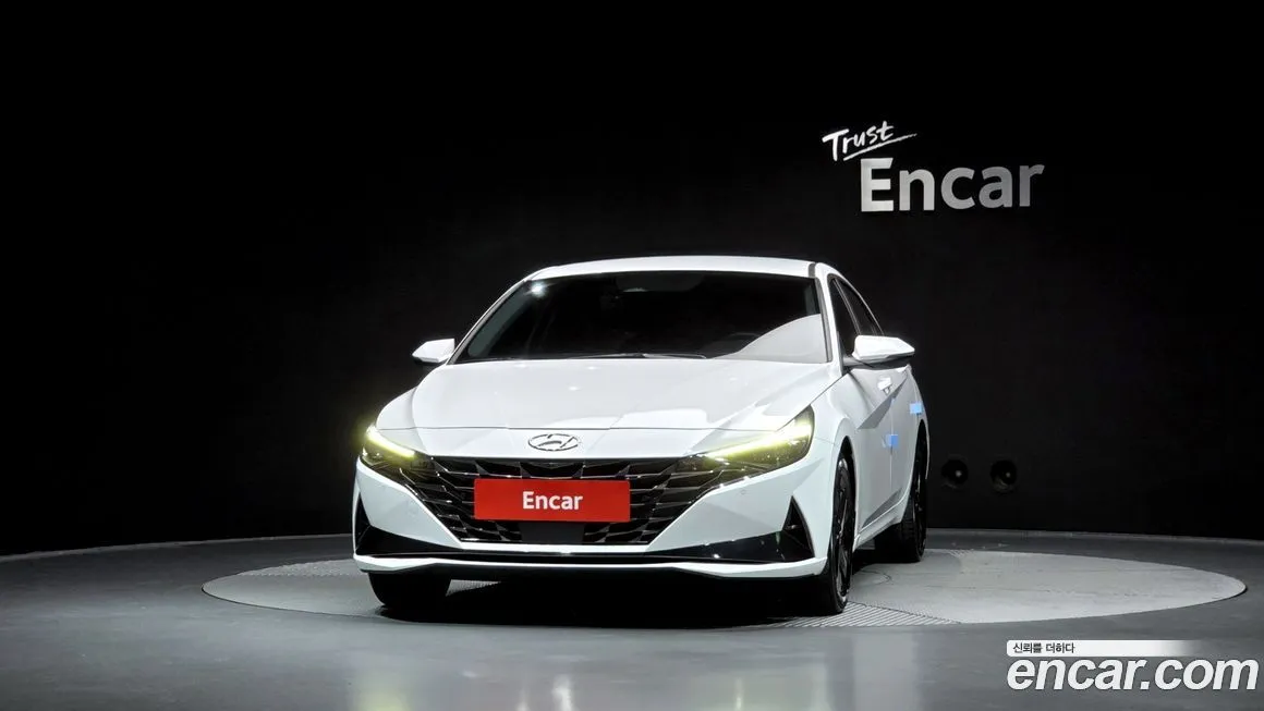Hyundai AVANTE — фото 3