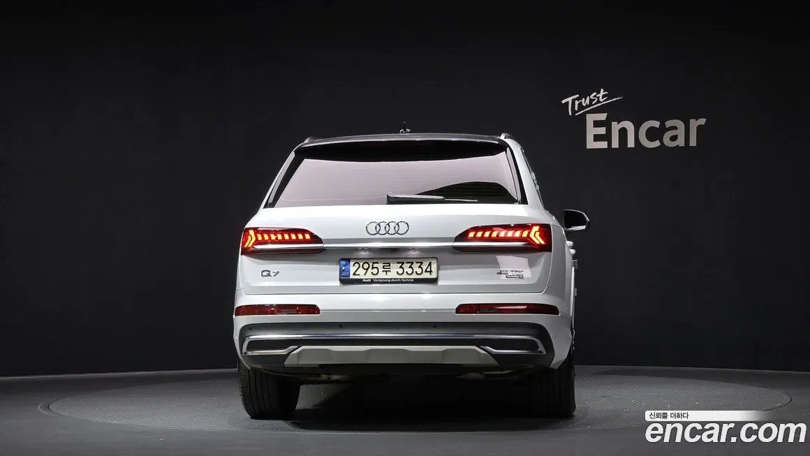 Audi Q7 — фото 4