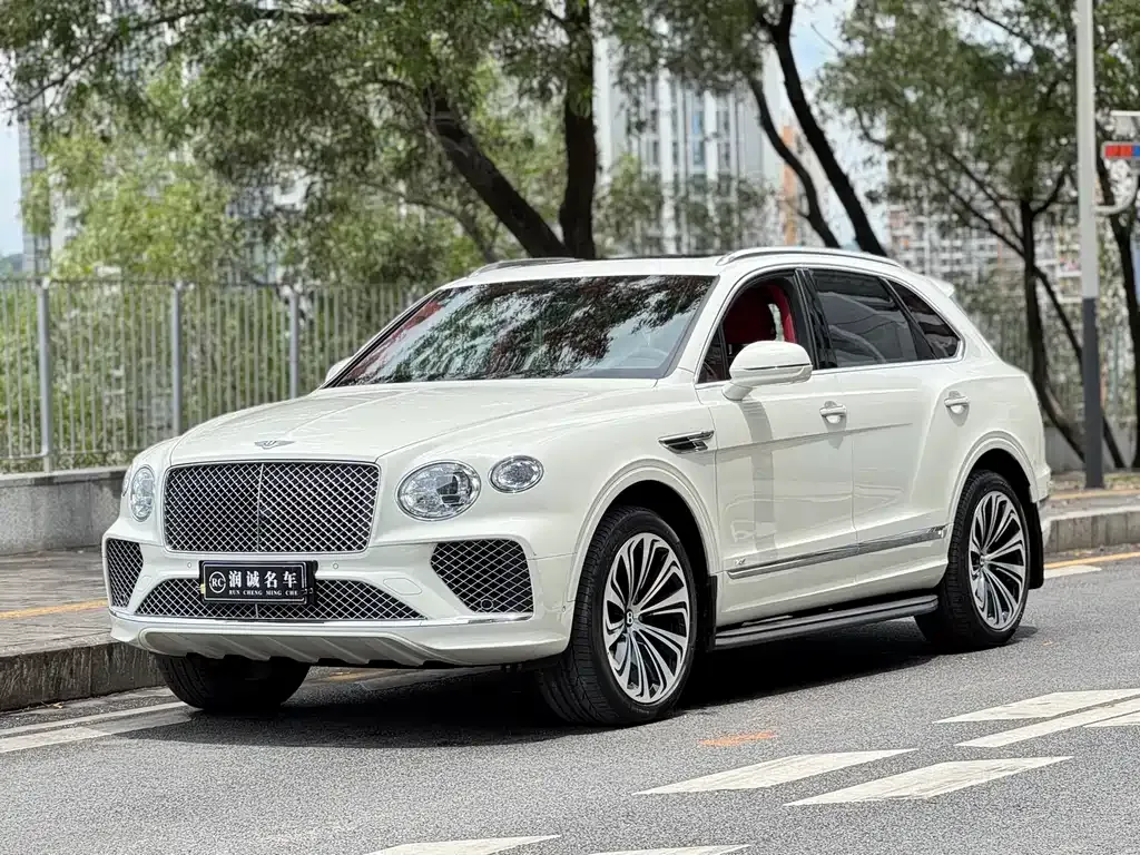 Bentley Bentayga — фото 1