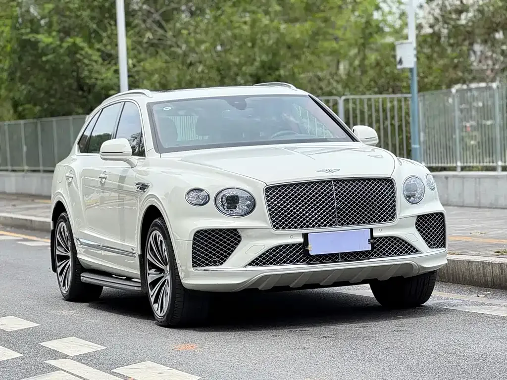 Bentley Bentayga — фото 2