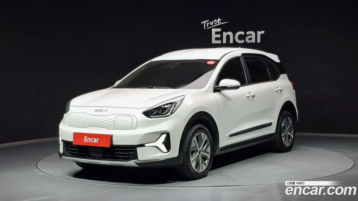 Kia Niro — фото 1