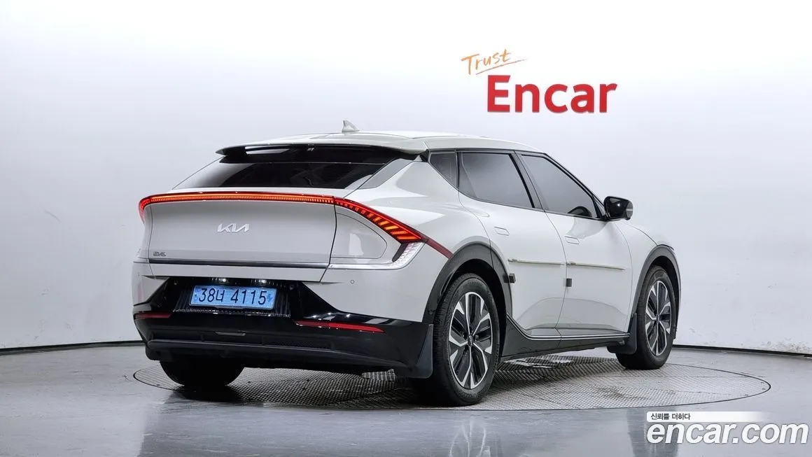 Kia EV6 — фото 2
