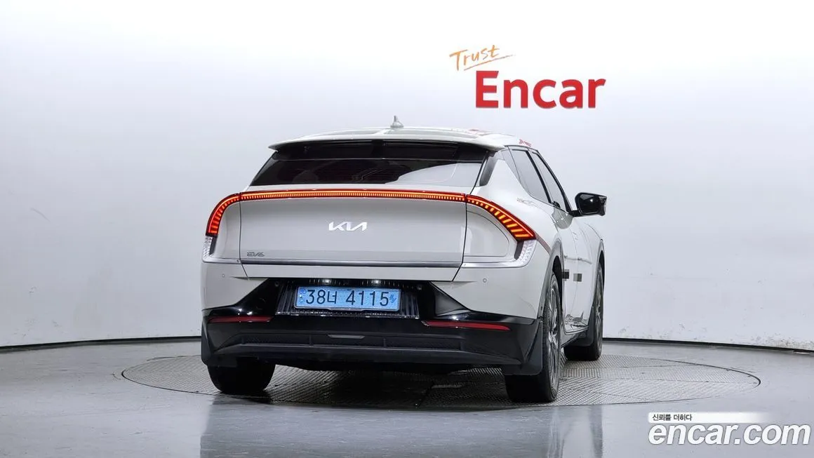 Kia EV6 — фото 4