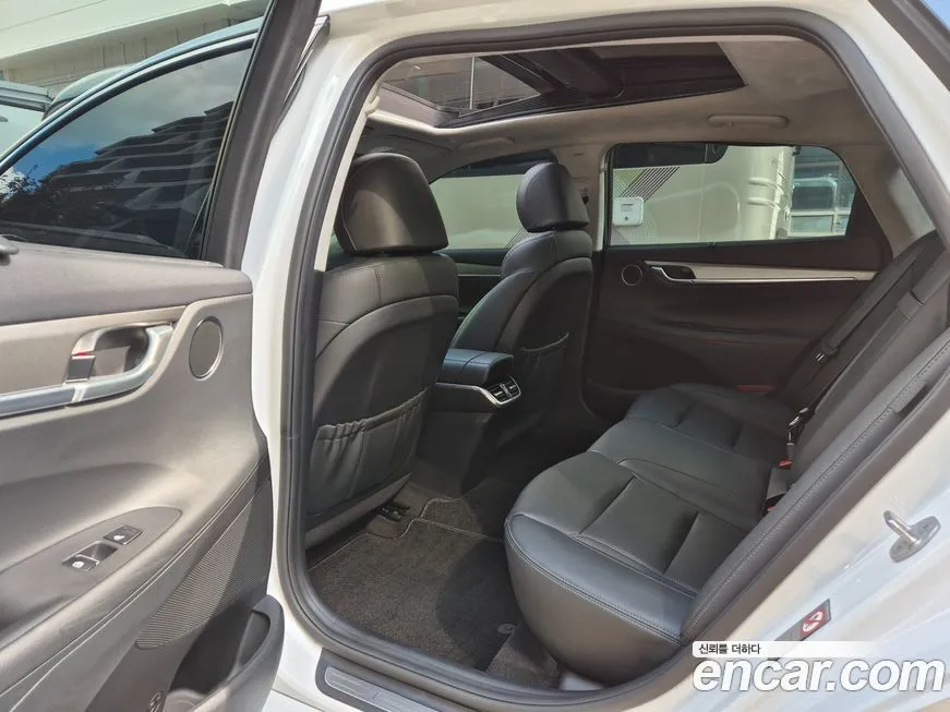 Hyundai Grandeur — фото 10