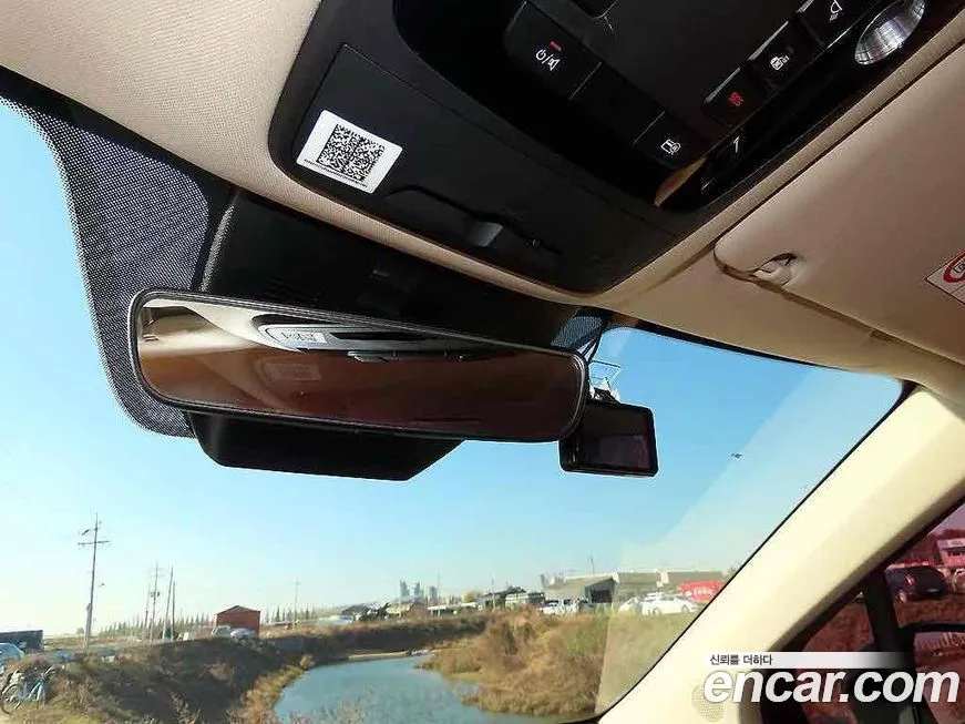 Kia Carnival — фото 10