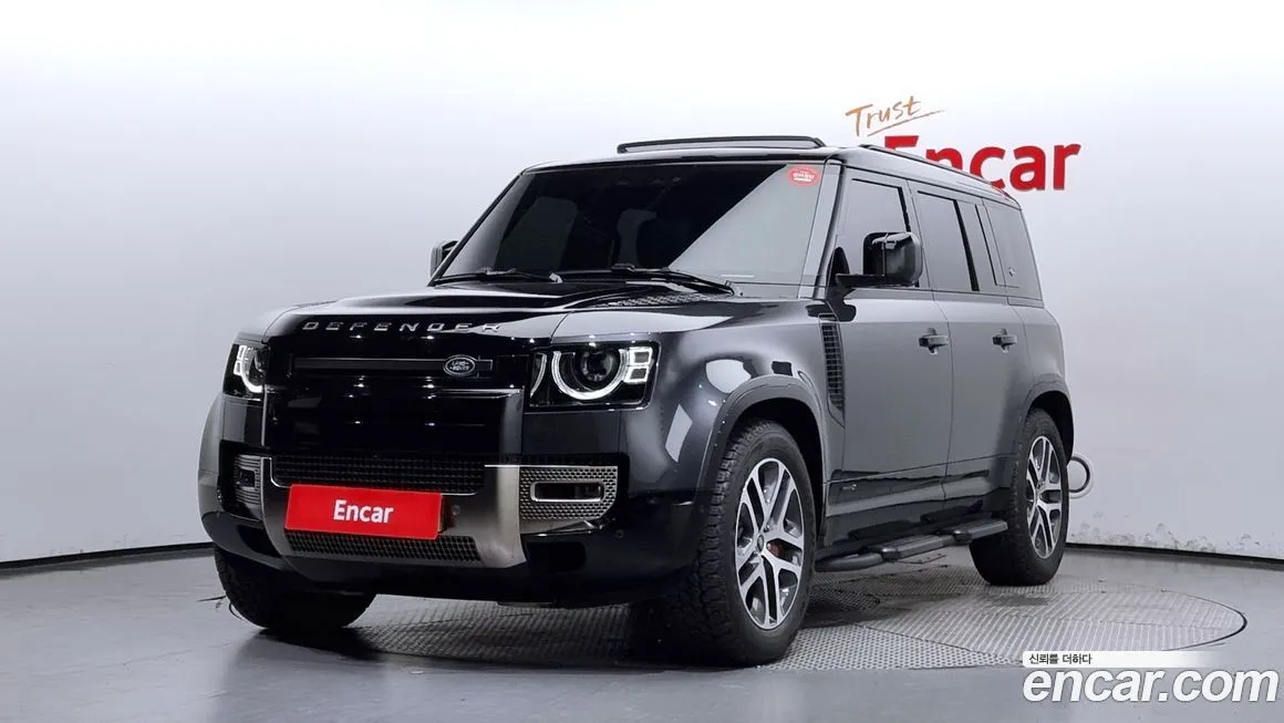 Land Rover Defender — фото 1