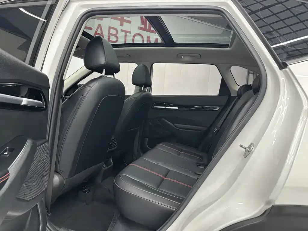 Kia KX3 — фото 4