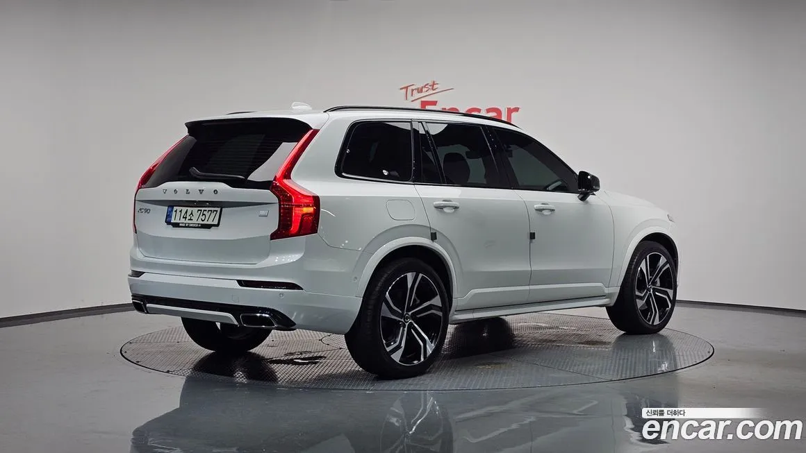 Volvo XC90 — фото 2