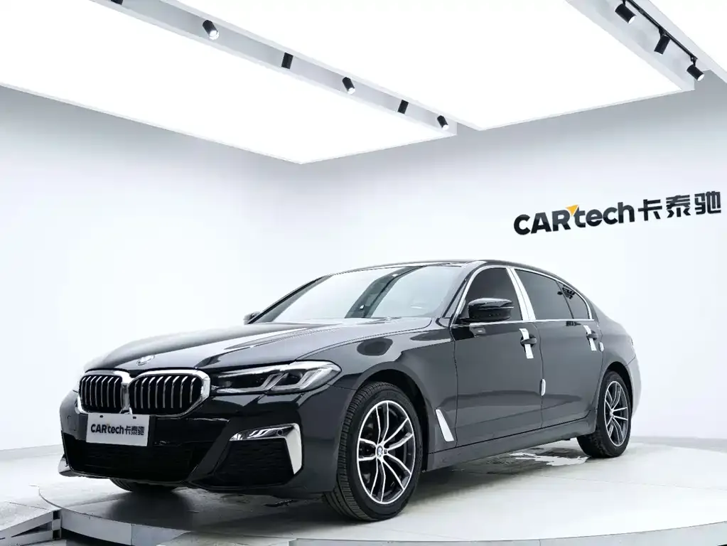 BMW 5 Series — фото 10