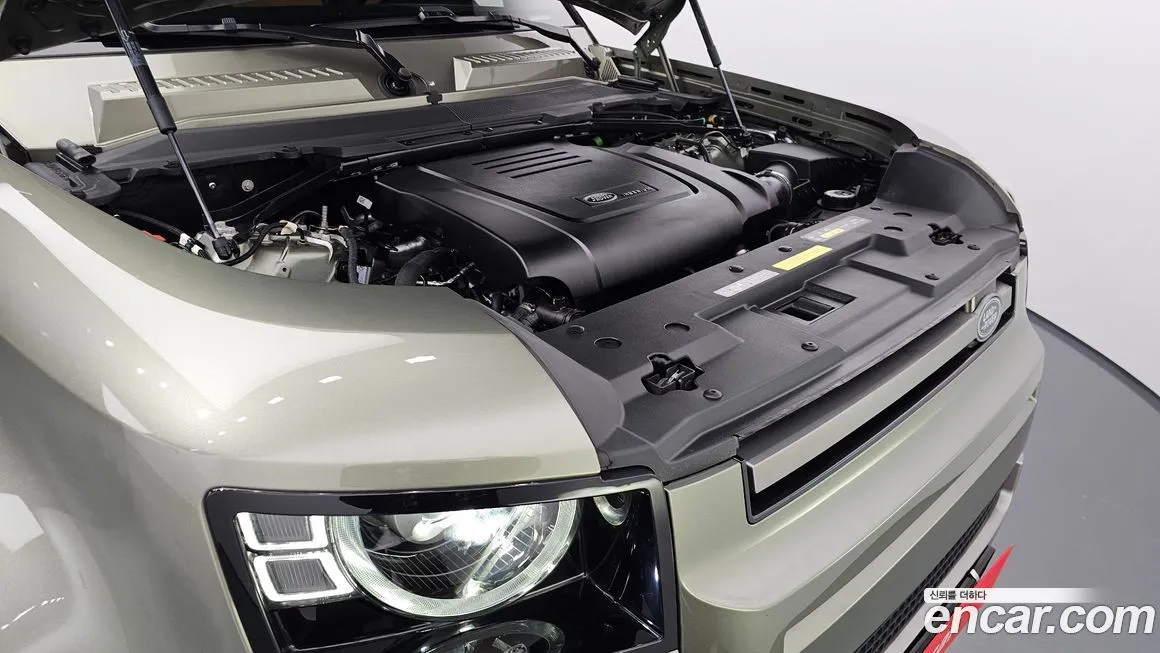 Land Rover Defender — фото 6