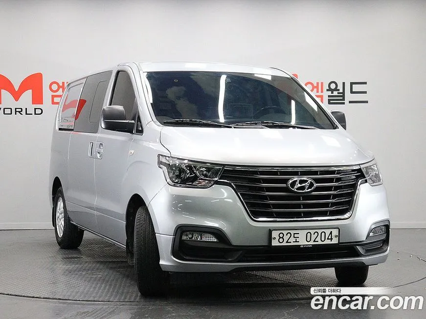 Hyundai Starex — фото 2