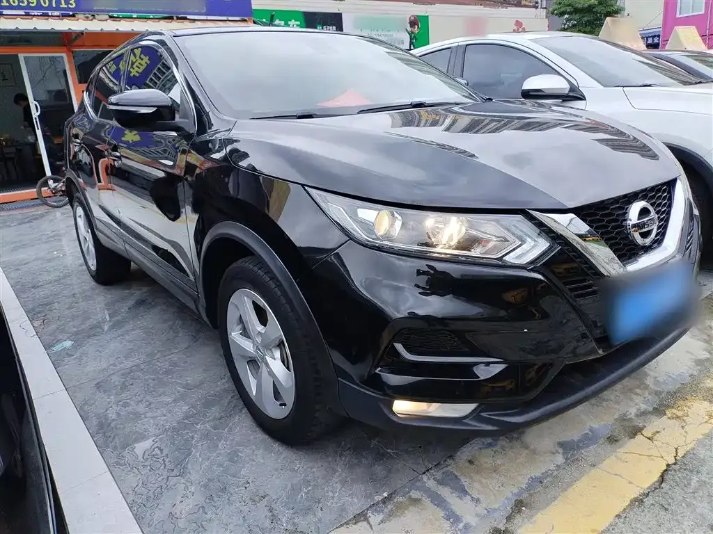 Nissan Qashqai — фото 4