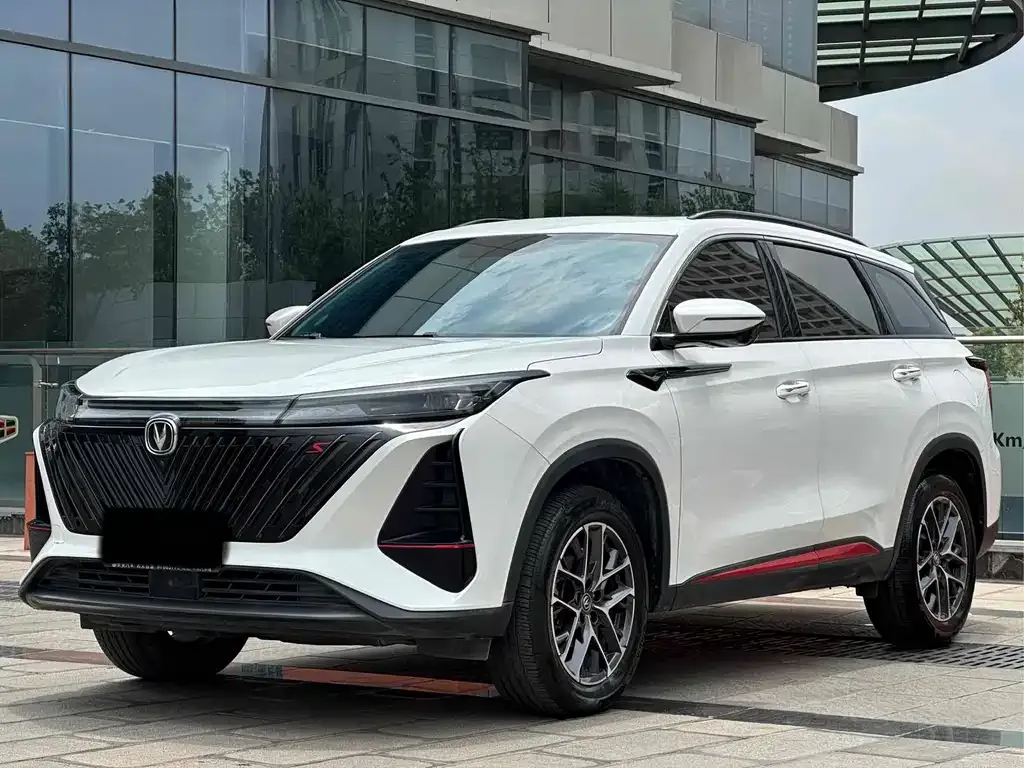 Changan CS75PLUS — фото 1