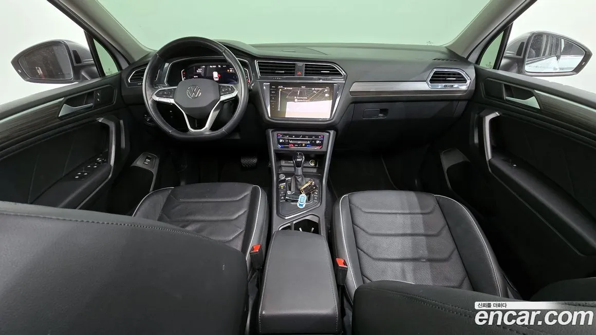 Volkswagen Tiguan — фото 7
