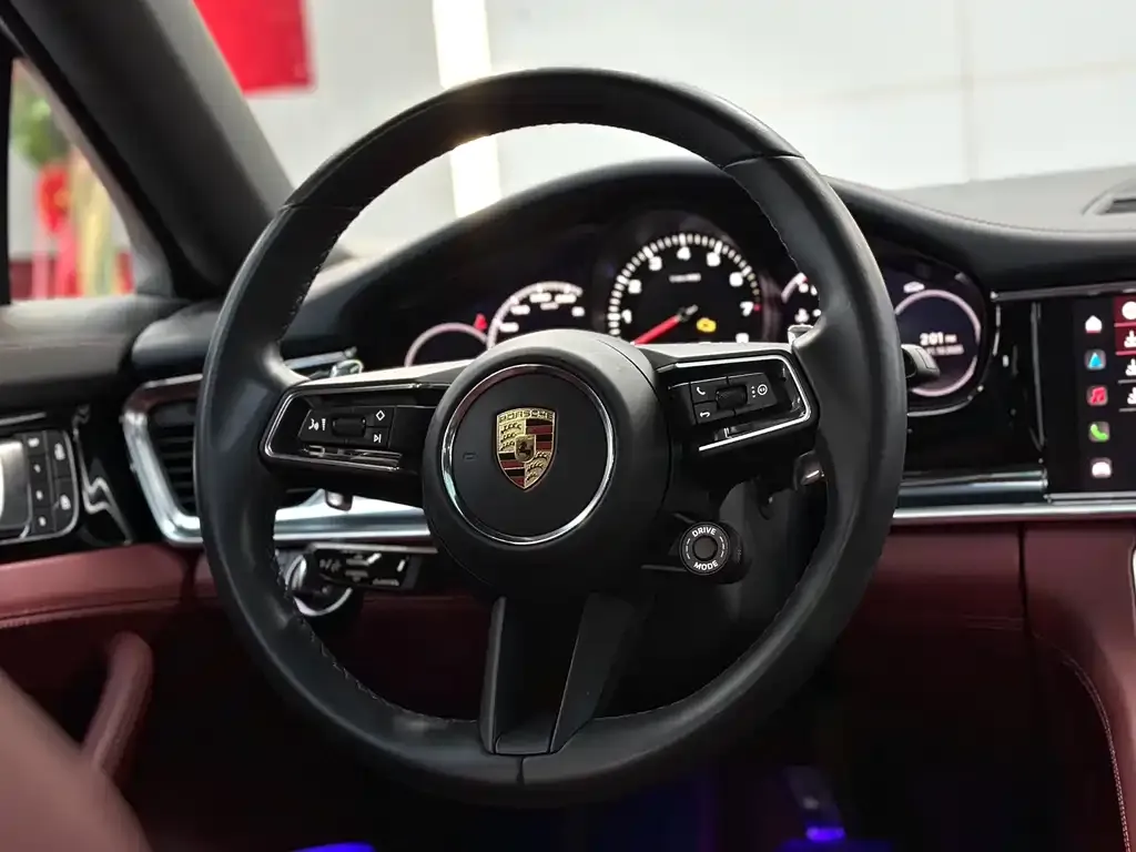 Porsche Panamera — фото 10
