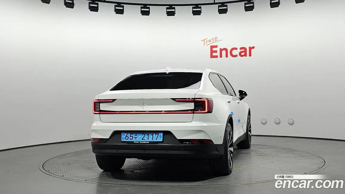 Polestar Polestar 2 — фото 4