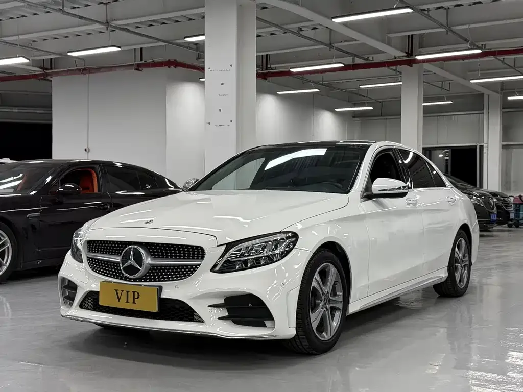 Mercedes-Benz C-Class — фото 1