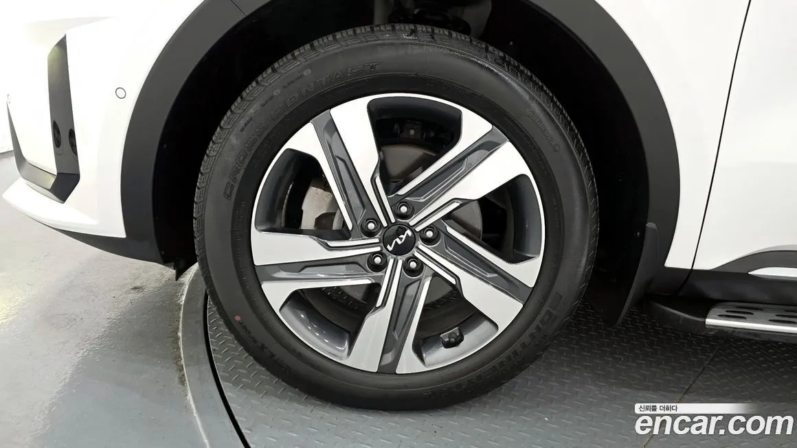 Kia Sorento — фото 5