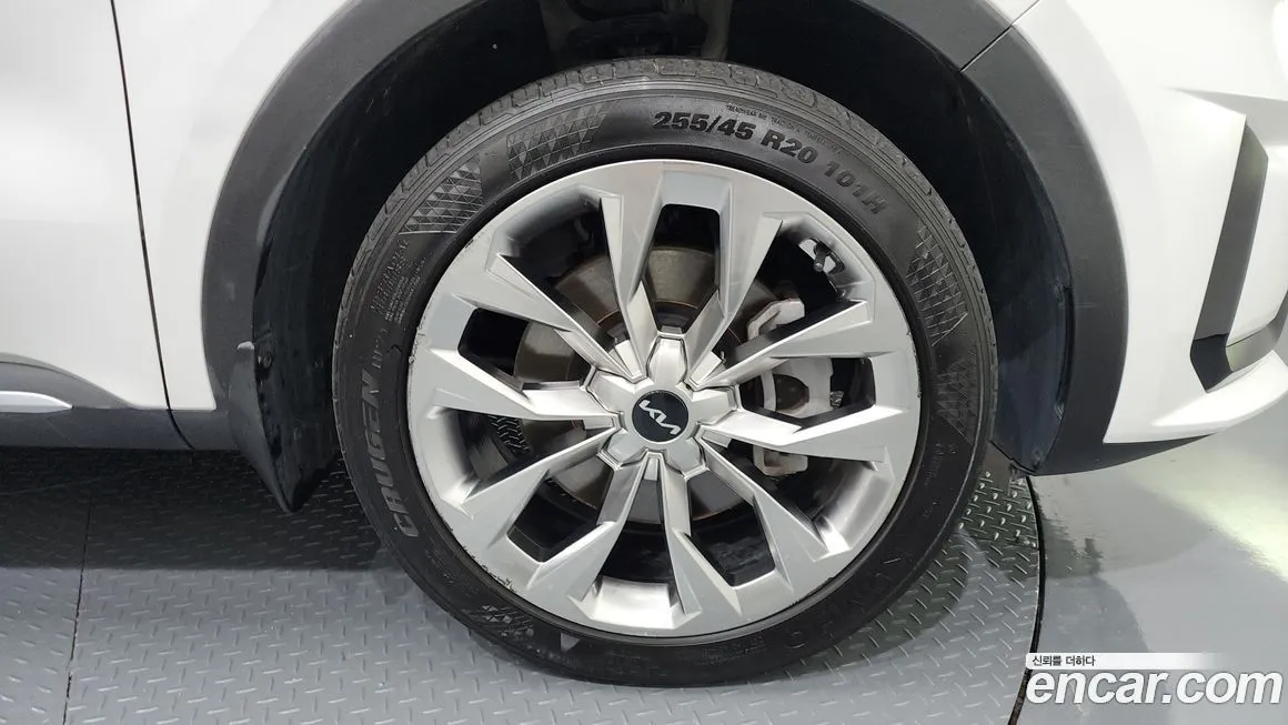 Kia Sorento — фото 5