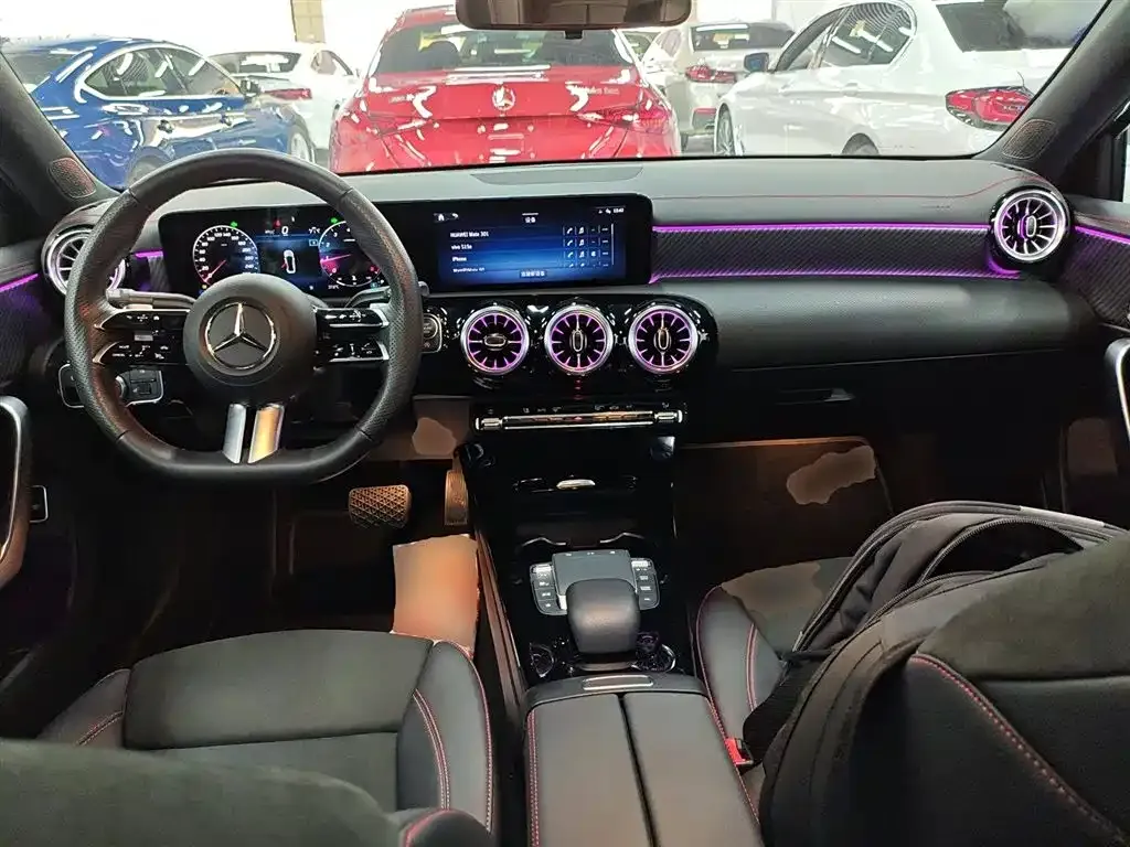 Mercedes-Benz A-Class — фото 10