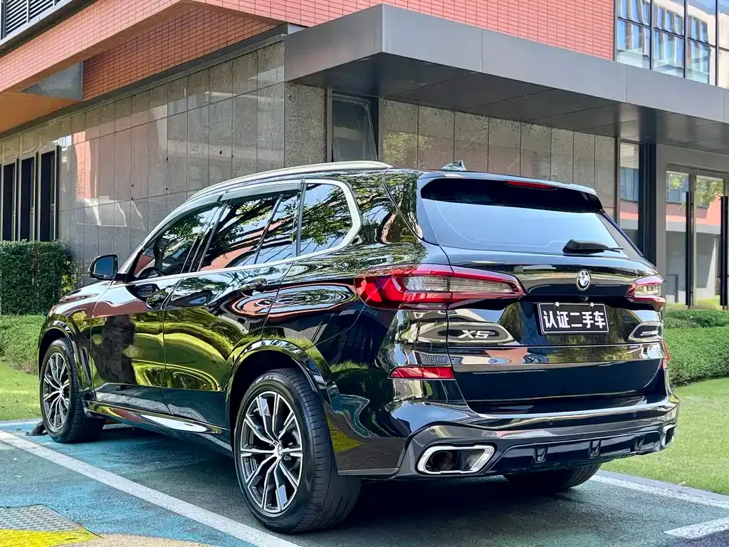 BMW X5 (Import) — фото 7