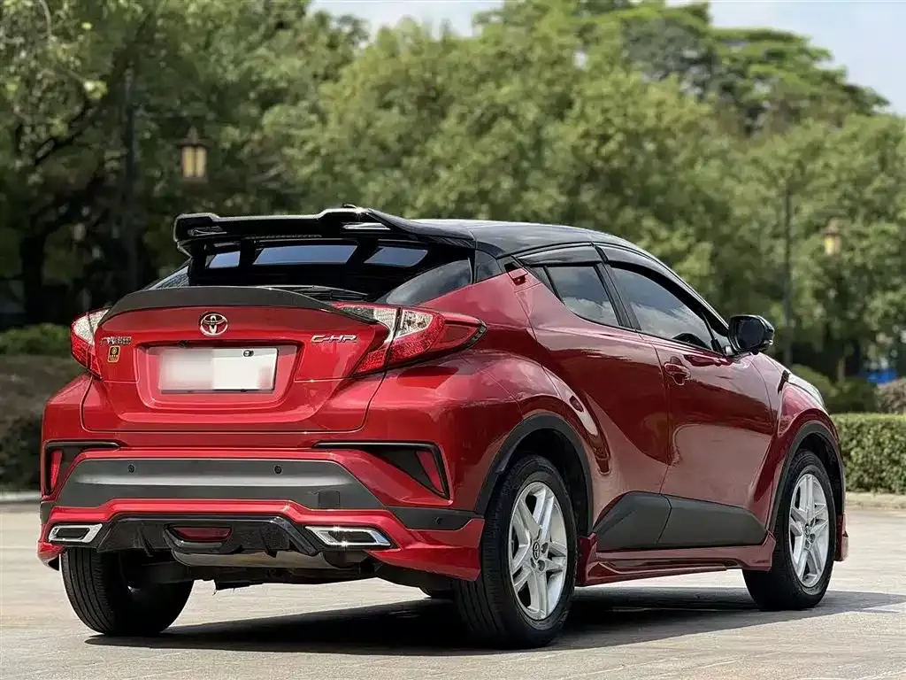Toyota C-HR — фото 7