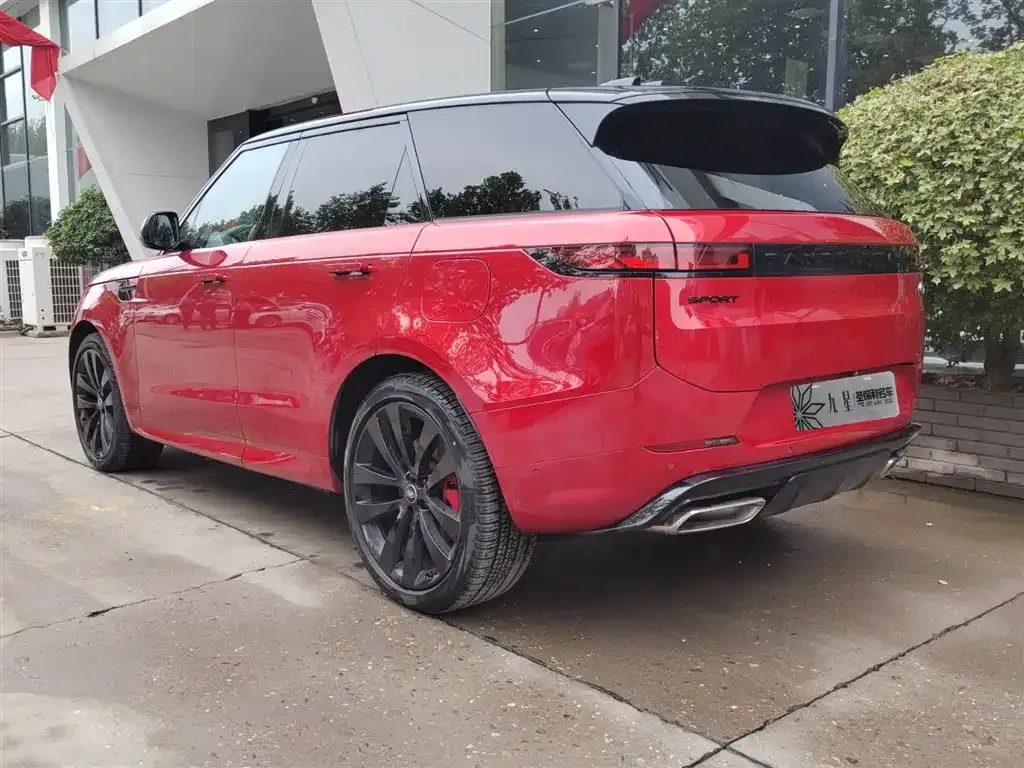 Land Rover Sport PHEV — фото 2