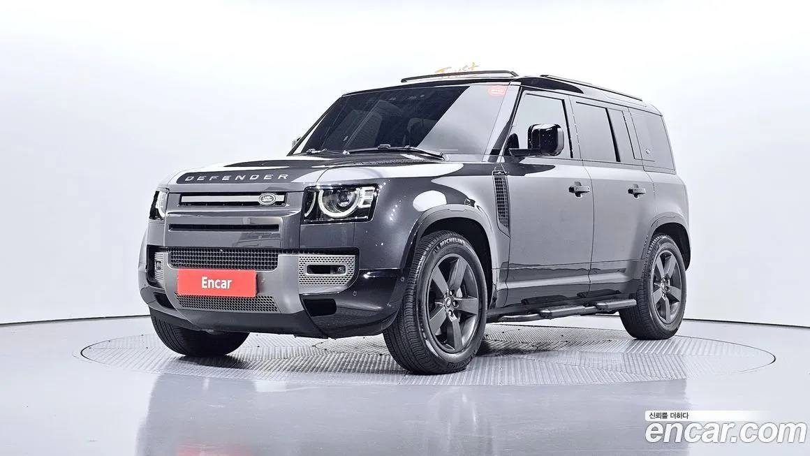 Land Rover Defender — фото 1